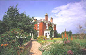 Bolham Manor Guest House, Retford, Nottinghamshire, offering quality bed & breakfast accommodation, in a peaceful garden setting, on the borders of Notts, Lincs and South Yorks.